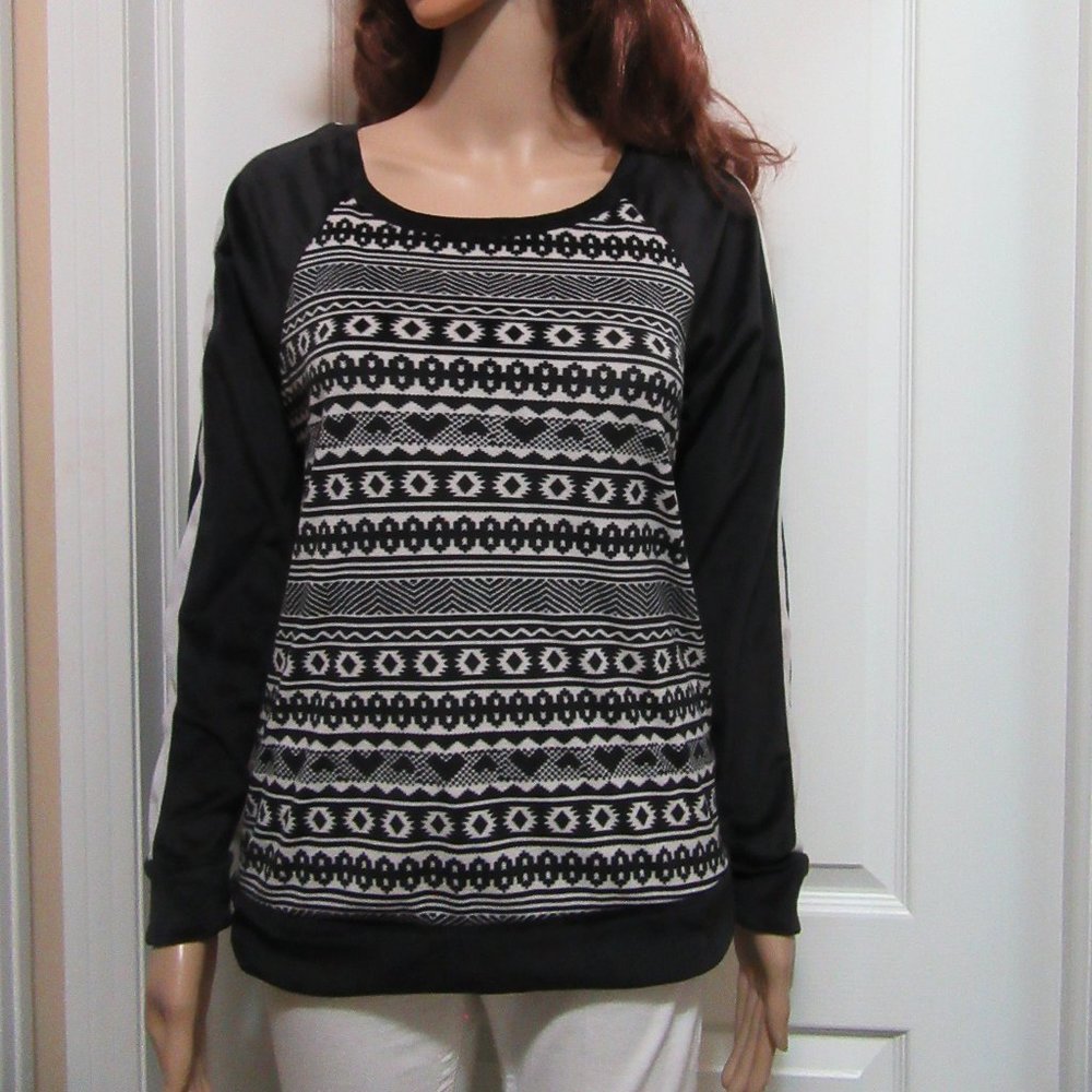 Cuddl Duds Top Size Small --2 for $15.00